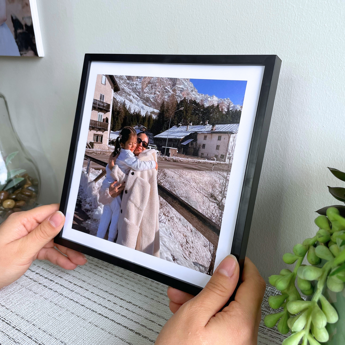 Cuadro de 20x20 cm con foto impresa y adhesivo en la parte de atrás
