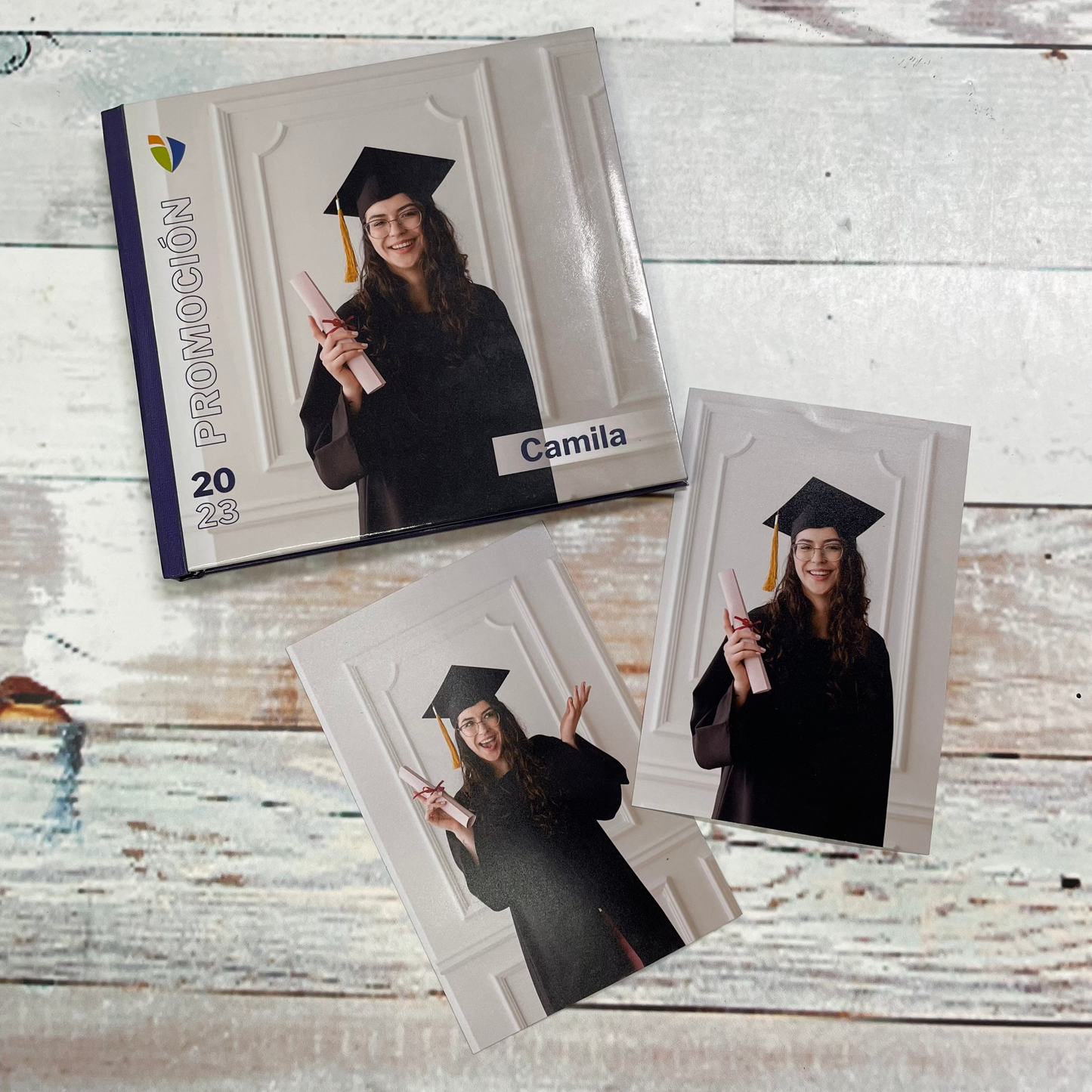 Anuario Escolar con tapa dura y estampado personalizado a partir de 6 und